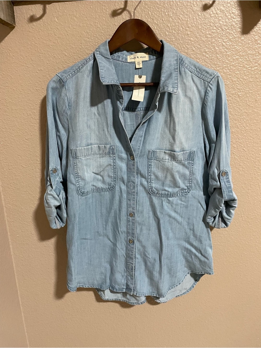 Cloth & Stone Light Blue Denim Button-Up Shirt NWT